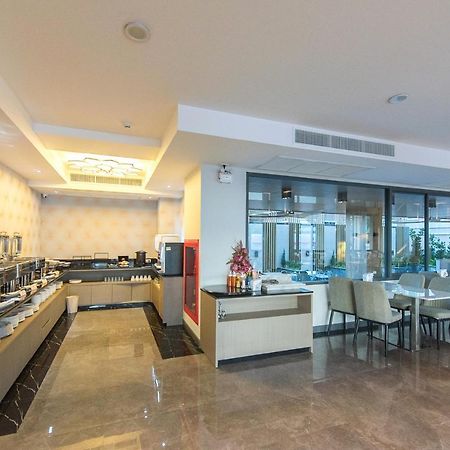 Arista Hotel Ubon Ubon Ratchathani Esterno foto