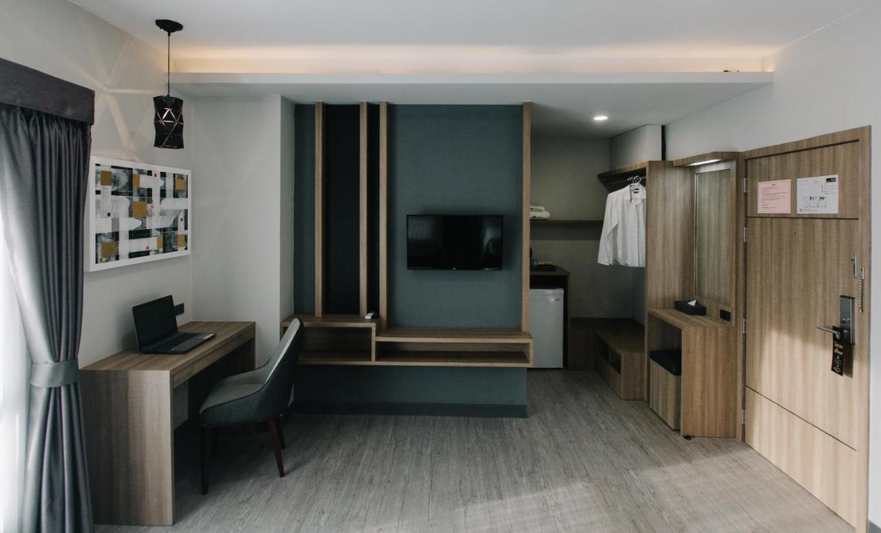 Arista Hotel Ubon Ubon Ratchathani Esterno foto