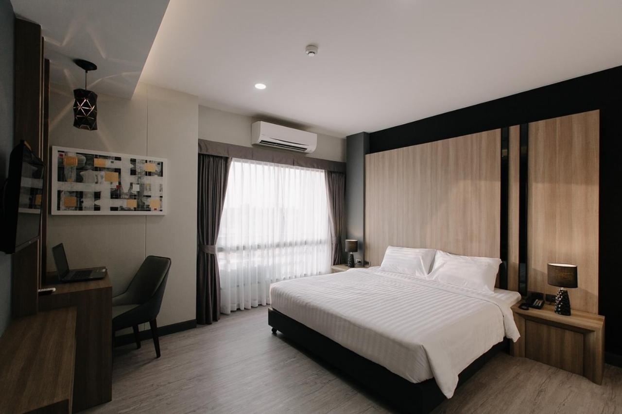 Arista Hotel Ubon Ubon Ratchathani Esterno foto
