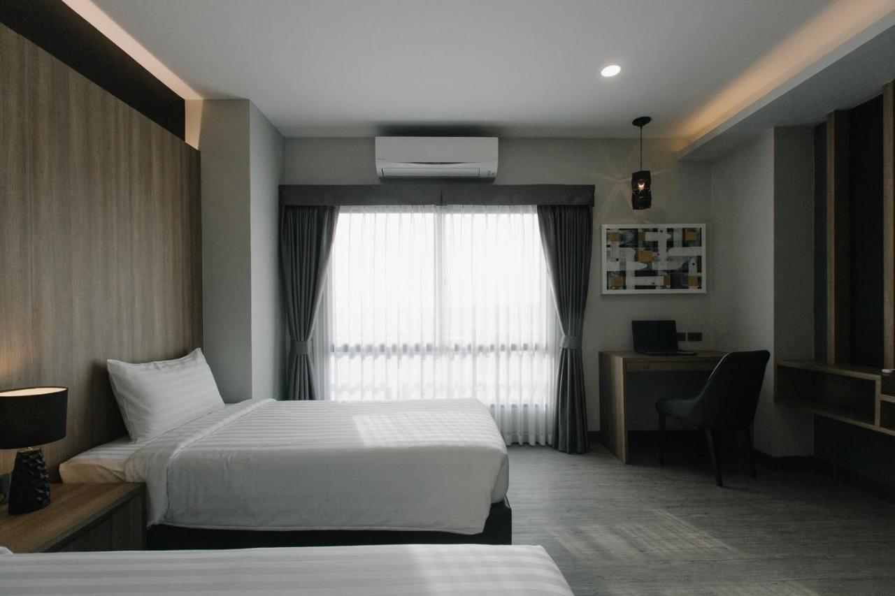 Arista Hotel Ubon Ubon Ratchathani Esterno foto