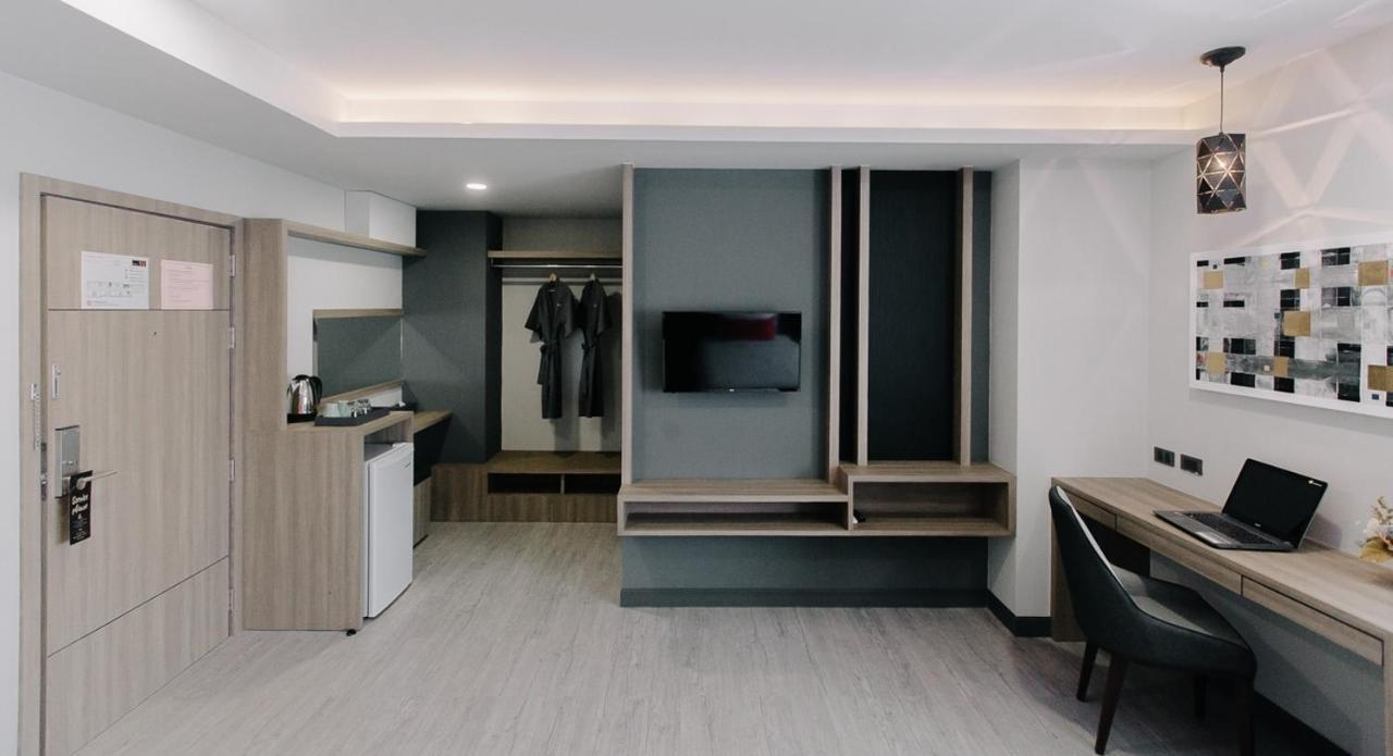 Arista Hotel Ubon Ubon Ratchathani Esterno foto