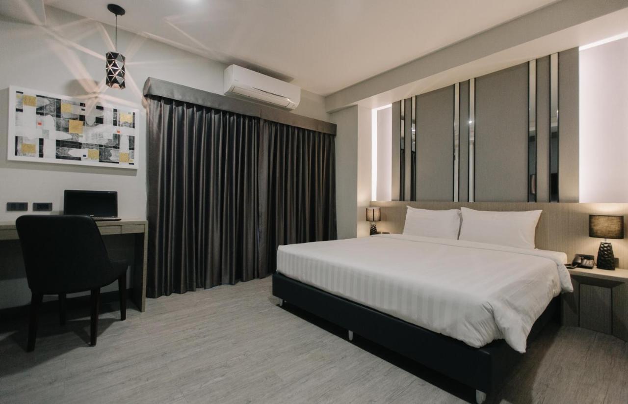 Arista Hotel Ubon Ubon Ratchathani Esterno foto