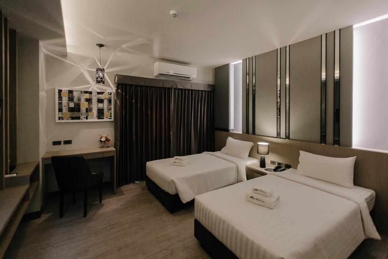 Arista Hotel Ubon Ubon Ratchathani Esterno foto